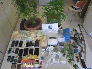 Φωτογραφία για 14 συλλήψεις στη Θεσσαλία για εμπόριο ναρκωτικών (ΒΙΝΤΕΟ)