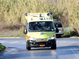 Φωτογραφία για Απίστευτο δυστύχημα στη Θεσσαλονίκη - Τριφύλλι έπεσε από φορτηγό και σκότωσε 77χρονη