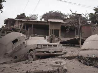 Φωτογραφία για Γουατεμάλα: Στους 99 οι νεκροί - Οι αρχές είχαν προειδοποιηθεί επτά ώρες πριν την έκρηξη του ηφαιστείου [video]