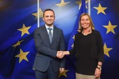 ΜΕ ΤΟΝ ΑΝΤΙΠΡΟΕΔΡΟ ΤΗΣ πΓΔΜ ΣΥΝΑΝΤΗΘΗΚΕ Η ΜΟΓΚΕΡΙΝΙ