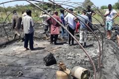 Στάχτη πάνω από 100.000 ευρώ, χαρτιά, ρούχα - Σε απόγνωση εργάτες γης στη Νέα Μανωλάδα