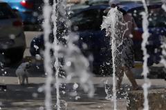 Κορυφώνεται σήμερα το κύμα ζέστης με τη θερμοκρασία να αγγίζει τους 39 βαθμούς