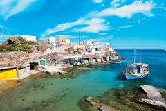 Το κυκλαδίτικο νησί με τις δαντελένιες παραλίες που θα κερδίσει ένα κομμάτι από την καρδιά σας!