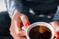 Γιατί η καφεΐνη επηρεάζει διαφορετικά τους ανθρώπους