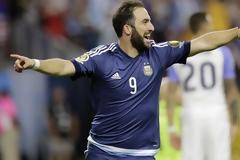 Η Αργεντινή έφτασε στη Ρωσία με τρεις τόνους τρόφιμα