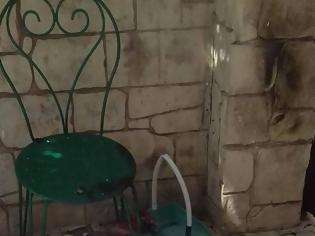 Φωτογραφία για Τραγωδία στην Αιγιαλεία: Κάηκε ζωντανή στην αυλή του σπιτιού της – Μυστήριο με μπιτόνι βενζίνη [photos]