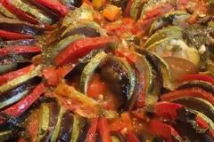 Ρατατούι στο φούρνο, η αυθεντική πεντανόστιμη συνταγή για ένα πιάτο οπτασία χρωμάτων