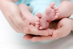 Η οικονομική κατάσταση επηρεάζει την υπογεννητικότητα κι αυτή βλάπτει την οικονομία!