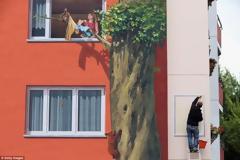 Τεράστια και εντυπωσιακή τοιχογραφία σε μια ολόκληρη γειτονιά... [photos]