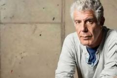 Σοκαρισμένη η μητέρα του Μπουρντέν: «Ο Τόνι είχε σκοτεινή διάθεση τις τελευταίες δύο μέρες»