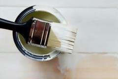 Τι να κάνετε για να ξεμυρίσει το σπίτι μετά το βάψιμο;