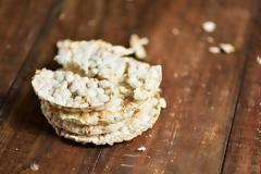 Τρεις «υγιεινές» τροφές που οι διατροφολόγοι συστήνουν να αποφεύγετε