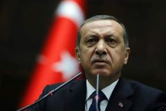 Ο Ερντογάν απειλεί ξανά τον Κουρτς και καλεί τη Γερμανία να... τον στρώσει!