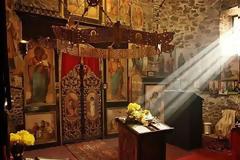 π. Θεμιστοκλής Μουρτζανός - Όχι «θετική ενέργεια» στη ζωή μας, αλλά την χάρη του Αγίου Πνεύματος και τους καρπούς της