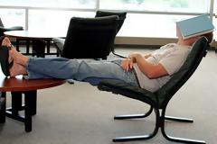 Τι είναι η ασθένεια της αδράνειας; Μήπως πάσχετε κι εσείς;