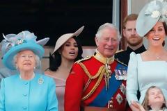 Η Κέιτ Μίντλετον «αφάνισε» την Μέγκαν Μαρκλ -Νευρική, αγχωμένη, πίσω πίσω στο μπαλκόνι η νέα δούκισσα