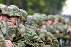 Στρατιωτικοί για συνυπηρέτηση: Περιμένουμε η δέσμευση να γίνει πράξη