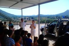 Επίσκεψη στο νηπιαγωγείο και το δημοτικό Αετού Ξηρομέρου από τη λιμενική αρχή Αμφιλοχίας