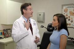 Γιατρός εντόπισε καρκίνο του θυρεοειδούς από την τηλεόραση