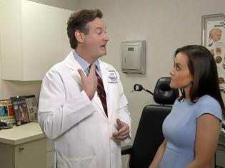 Φωτογραφία για Γιατρός εντόπισε καρκίνο του θυρεοειδούς από την τηλεόραση