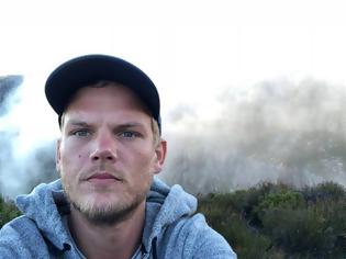 Φωτογραφία για Avicii: κηδεύτηκε δύο μήνες μετά στο ίδιο νεκροταφείο με τη Γκρέτα Γκάρμπο