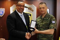 Το παρασκήνιο της συνάντησης του Αρχηγού ΓΕΣ με τον Director US Army Aviation and Missile Life Cycle Command (AMCOM) Security Assistance Management Directorate (SAMD)