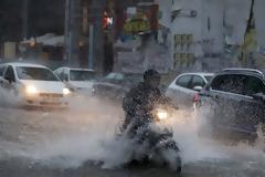 Ισχυρή βροχόπτωση με χαλάζι πλήττει την Θεσσαλονίκη