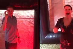 Αυτό το ζευγάρι δεν είχε νταντά να κρατήσει το παιδί, αλλά ο σύζυγος είχε μπόλικη φαντασία [video]