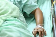 Παιδάκι έπεσε από όροφο στην 110 ΠΜ – Τραυματισμένο στο κεφάλι μεταφέρθηκε στο Πανεπιστημιακό Νοσοκομείο