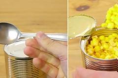Το κόλπο με το κουτάλι για να ανοίγετε τις κονσέρβες χωρίς ανοιχτήρι [video]