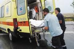 Παιδάκι έπεσε από το δεύτερο όροφο κτιρίου στο στρατόπεδο της Λάρισας