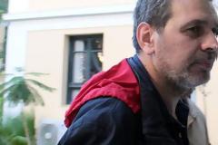 Για πρόκληση «τέλεσης του κακουργήματος της ανθρωποκτονίας» διώκεται ο Στέφανος Χίος - Αναβλήθηκε η δίκη του