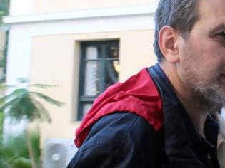 Φωτογραφία για Για πρόκληση «τέλεσης του κακουργήματος της ανθρωποκτονίας» διώκεται ο Στέφανος Χίος - Αναβλήθηκε η δίκη του