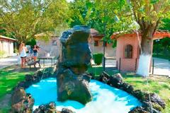 Το μαγευτικό πηλοθεραπευτήριο Κρηνίδων