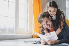 Γιορτή του Πατέρα: Γιορτάζοντας τη σχέση πατέρα-παιδιού