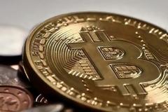 Επιταχύνεται η κατάρρευση του Bitcoin