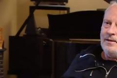 Ρόμπερτ Ουϊλιαμς: «Πόσο καιρό θα δουλεύει ο Νίκος Οικονομόπουλος;»