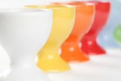 Ο λόγος που πρέπει να έχετε τουλάχιστον μια αυγοθήκη στο μπάνιο σας