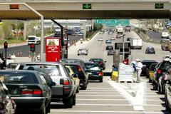 Κάμερες στα διόδια και πρόστιμο 100 ευρώ στους παραβάτες