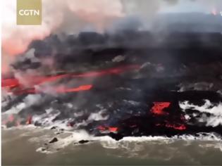 Φωτογραφία για Βίντεο: Δέος από την εικόνα της λάβας που χύνεται στον ωκεανό