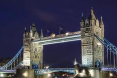 Έτσι κατασκευάστηκε η Tower Bridge: Η περίφημη γέφυρα του Λονδίνου
