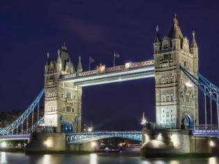 Φωτογραφία για Έτσι κατασκευάστηκε η Tower Bridge: Η περίφημη γέφυρα του Λονδίνου