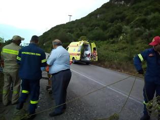 Φωτογραφία για Άγιο είχε η 25χρονη οδηγός οχήματος που εξετράπη στο δρόμο Βόνιτσας- Λευκάδας (στην περιοχή του Αγίου Αντωνίου)