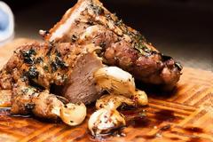 Ψητό χοιρινό φιλέτο με σάλτσα μπαλσάμικου