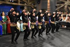 Απόψε ταξιδεύουμε σε όλη την Ελλάδα λέγοντας 