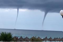 Εντυπωσιακός υδροστρόβιλος στην Πρέβεζα (βίντεο: n.p. photography)