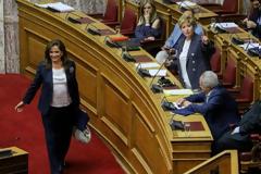 Μπακογιάννη για Κοτζιά: Είναι υβριστής και εγωιστής