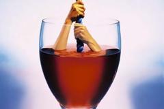 Εσείς ξέρετε ποια επαγγέλματα έχουν ρεκόρ στην κατανάλωση αλκοόλ;