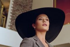 Κάθριν Ζέτα Τζόουνς: Συγνώμη που είμαι πλούσια και όμορφη