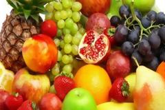 Τρία καλοκαιρινά φρούτα με αρκετές θερμίδες